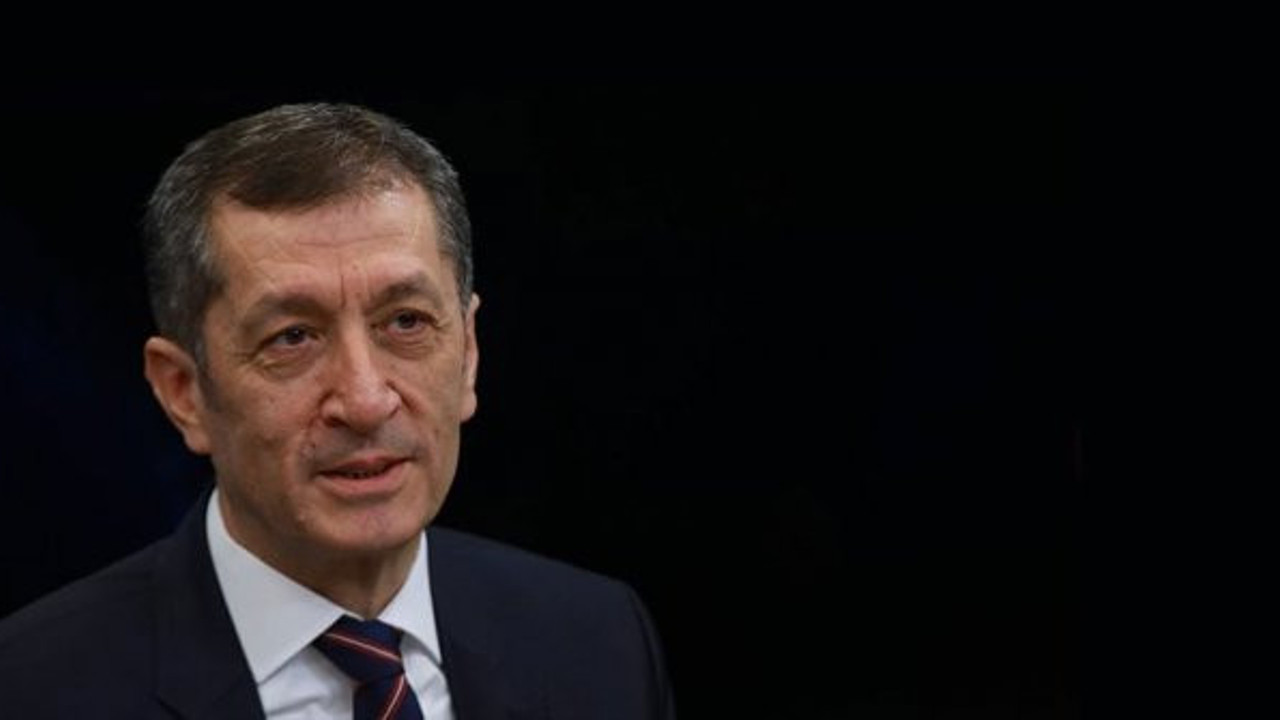Bakan Selçuk duyurdu: O dersler yazın da devam edecek