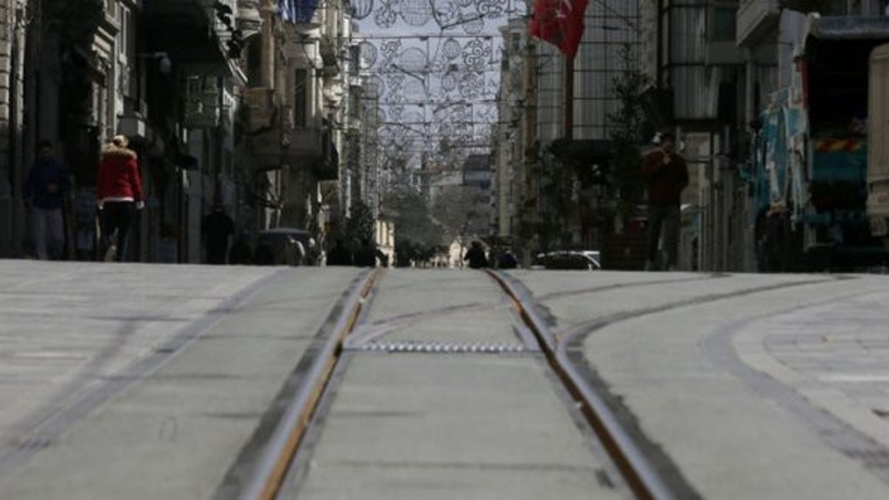 Evden çıkmak yasak ama her saniye para veriyorsunuz!