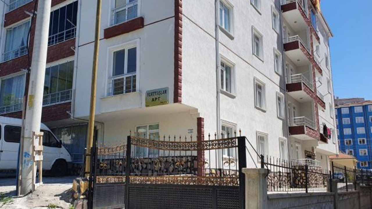 6 katlı binadaki 24 aileye karantina