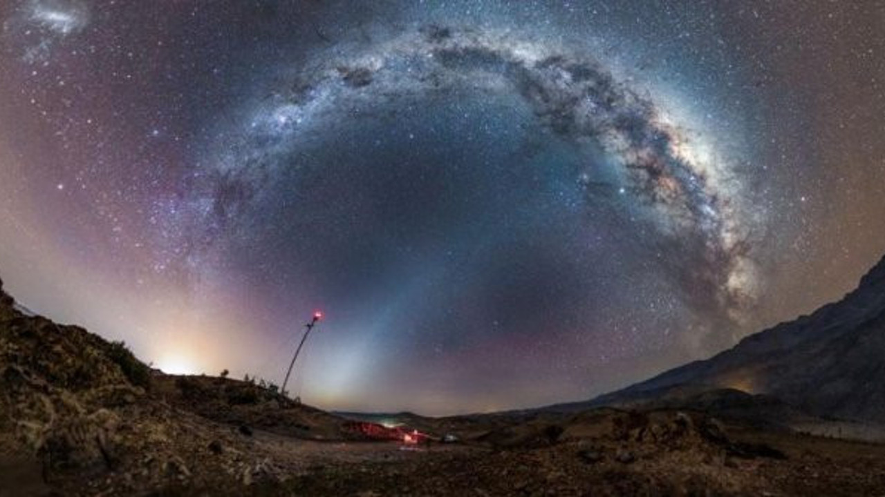 NASA, dünya ile paylaştı: Uzayın derinliklerinden büyüleyen fotoğraf