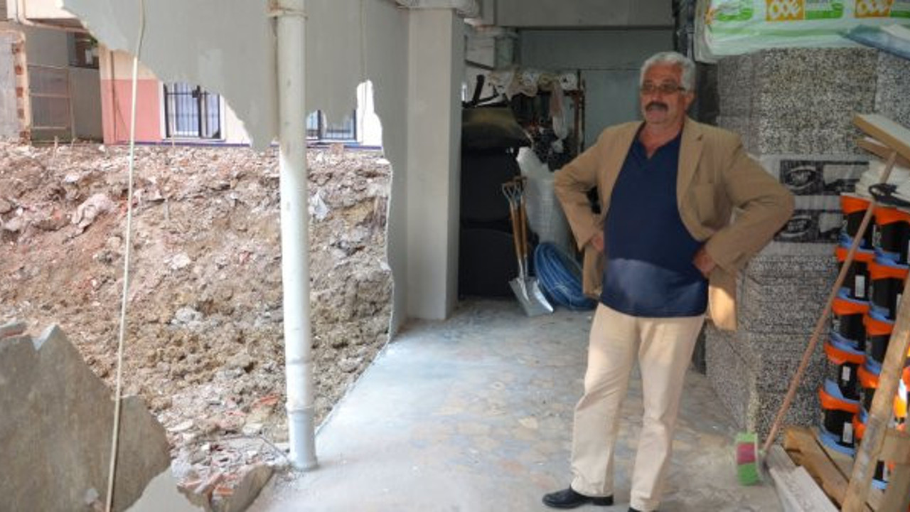 Kiraladığı dükkanın bir duvarının olmadığı ortaya çıktı