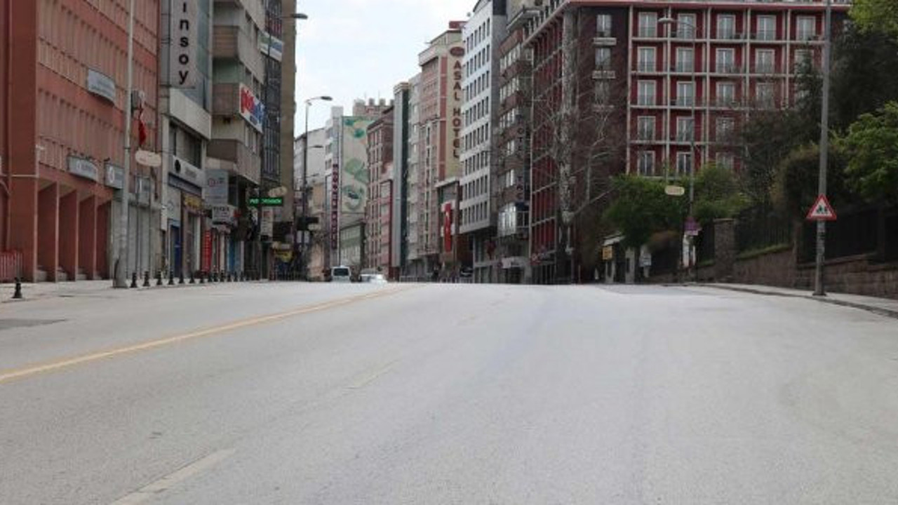Hafta sonu sokağa çıkma yasağı var mı? İşte sokağa çıkma yasağının uygulanacağı iller