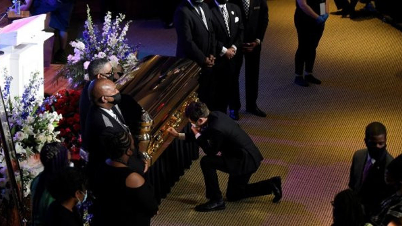 George Floyd’un cenaze töreninde dikkat çeken ayrıntı