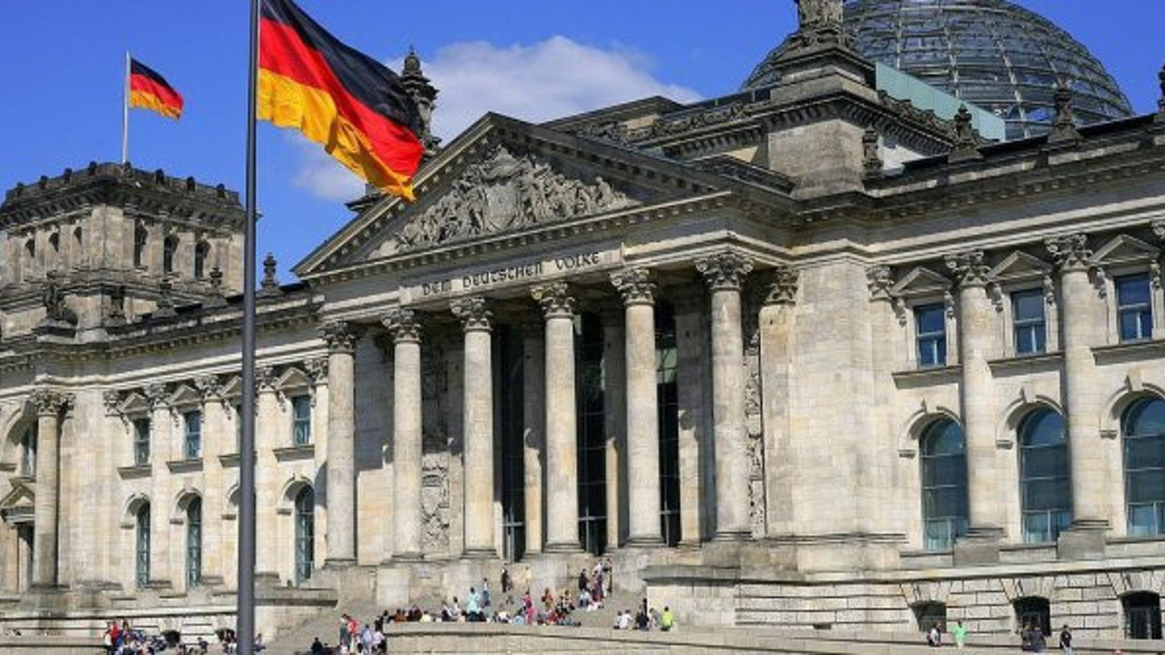 Gurbetçilere kötü haber: Almanya'dan yeni seyahat kararı