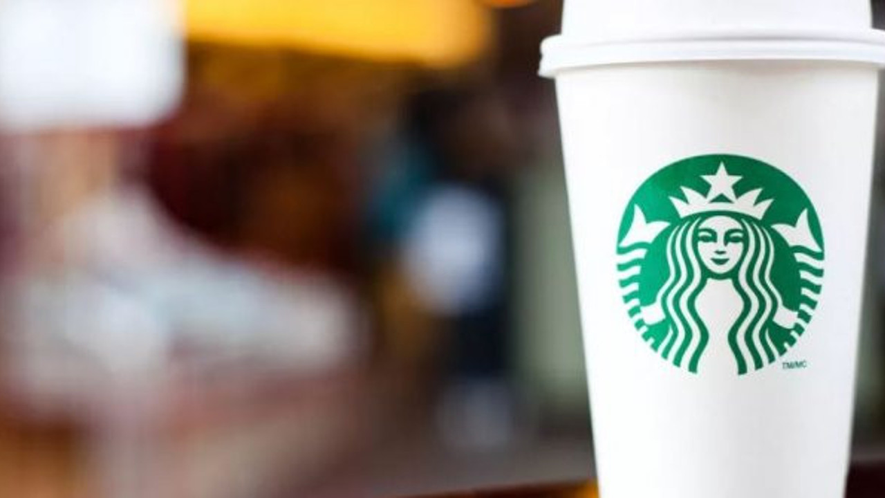 Kahve devi Starbucks’tan kötü haber 400 şubesini kapatıyor