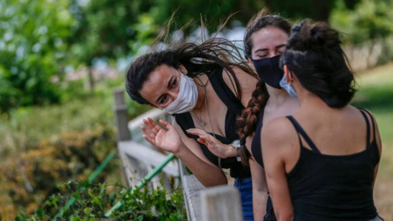 18 yaş altı sokağa çıkma yasağı kalktı mı? 18 yaş altı ne zaman sokağa çıkacak?