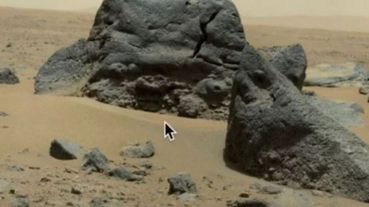 NASA Mars’ta esrarengiz bir fotoğraf çekti: Yoksa gerçek mi?