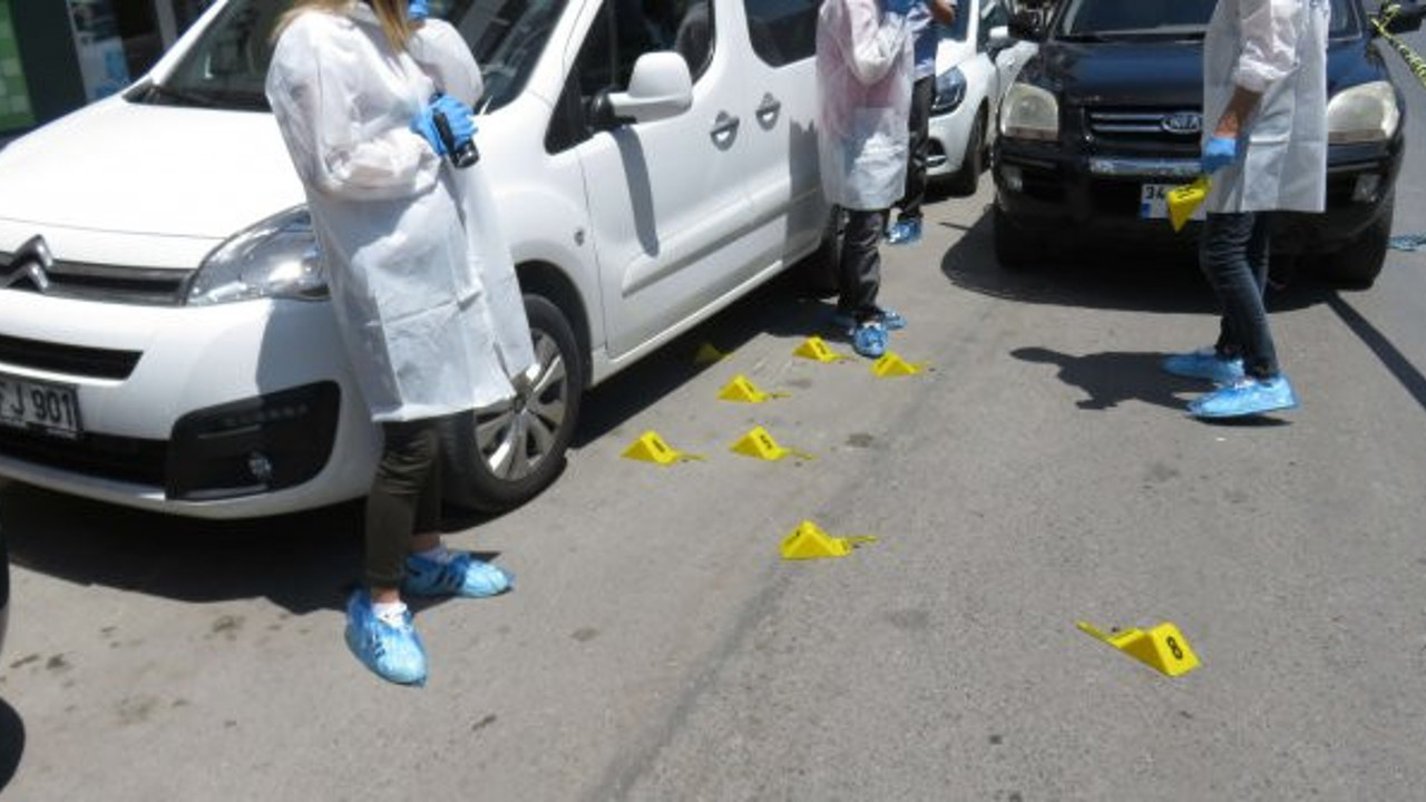 Parasını çalan hırsızlara kurşun yağdırdı