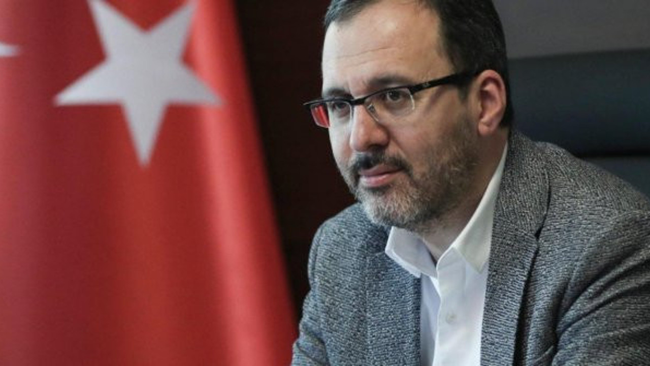 Bakan Kasapoğlu'ndan Muslera'ya "geçmiş olsun" telefonu