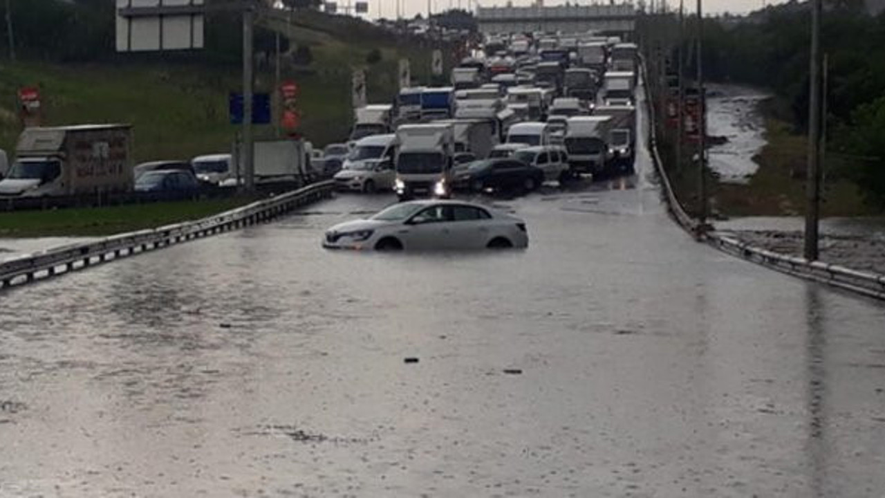 Trafiğe çıkacaklar dikkat! İstanbul felç