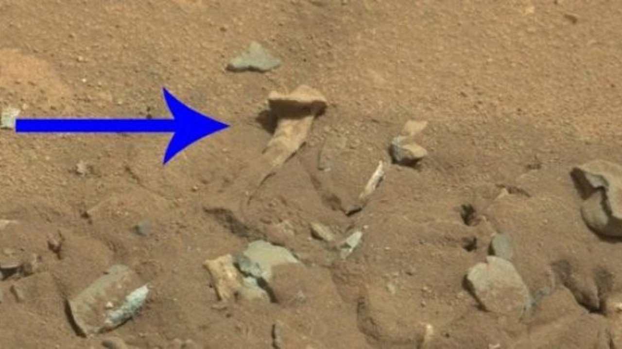 NASA paylaştı: Mars’tan akılları karıştıran bir kare daha!