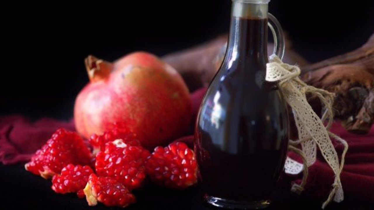 Nar ekşili sos diye satıyorlar: İçinde bakın neler var