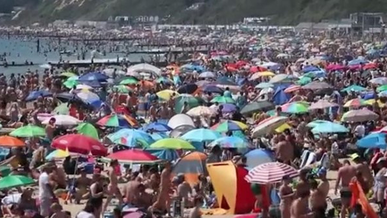 Deniz keyfini korona bile durduramadı