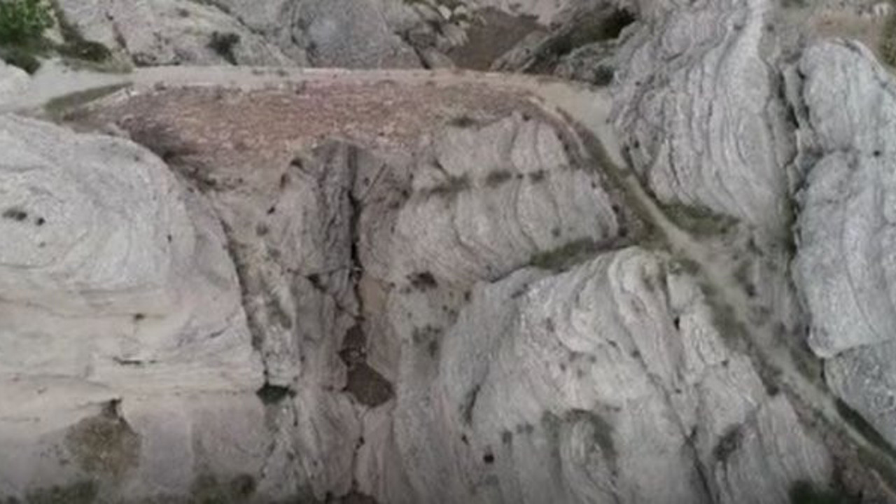 "Şeytan Köprüsü" yürekleri ağza getiriyor