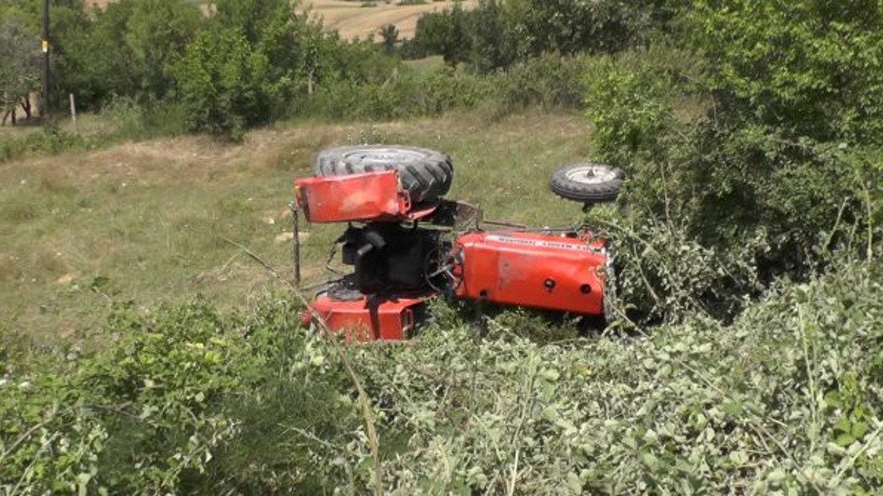 Devrilen traktörün altında kalan sürücüsü öldü