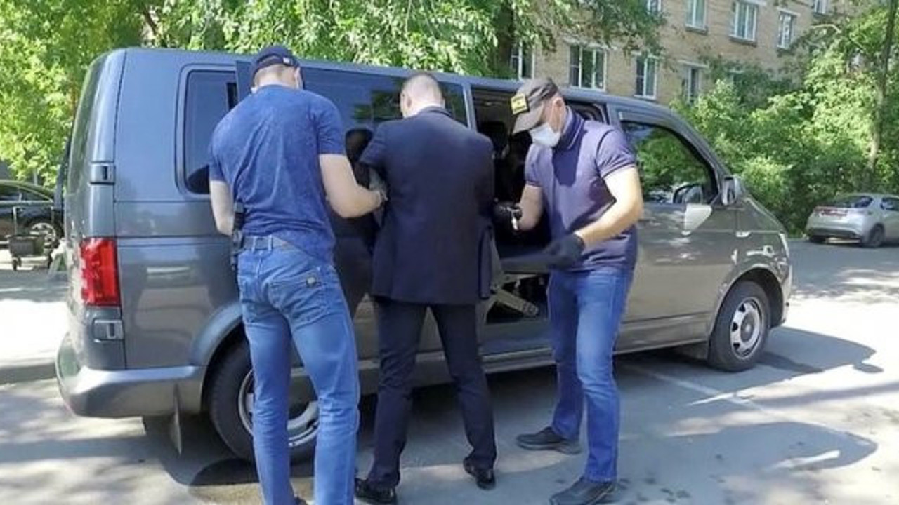 Rusya’nın devlet sırlarını NATO’ya satmakla suçlanıyor, Rusya Federal Uzay Ajanı Başkanı’nın danışmanı gözaltında