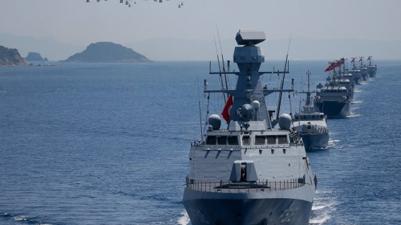 Türkiye ilan etti! Libya'da dev hamle Donanma sahaya iniyor