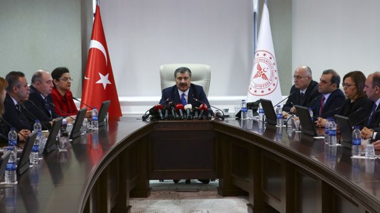 Flaş... Flaş... Bakan Koca açıkladı: Salgının seyri artarsa, uzaktan eğitim tavsiye edilebilir