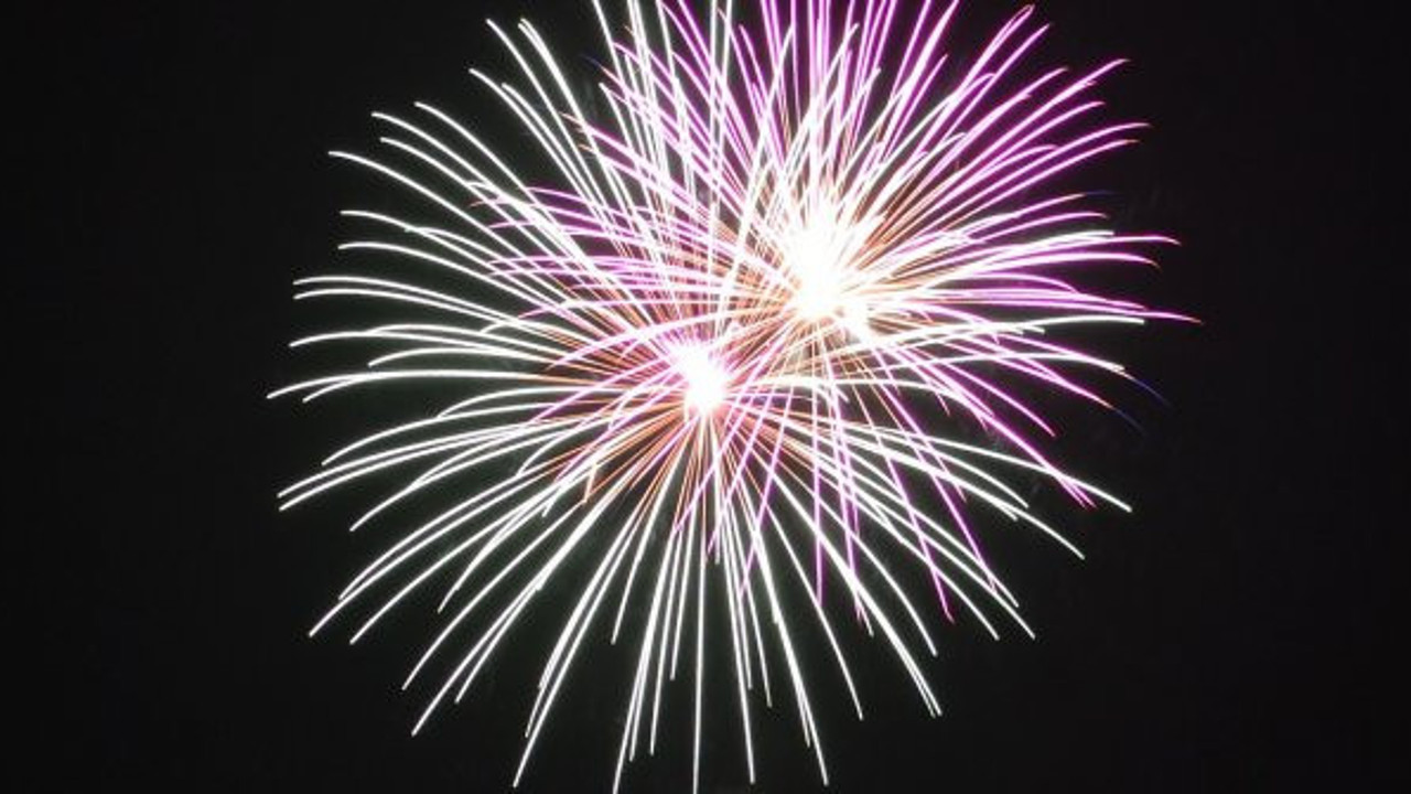 Belediye başkanı açıkladı: Bakırköy'de havai fişek yasaklandı