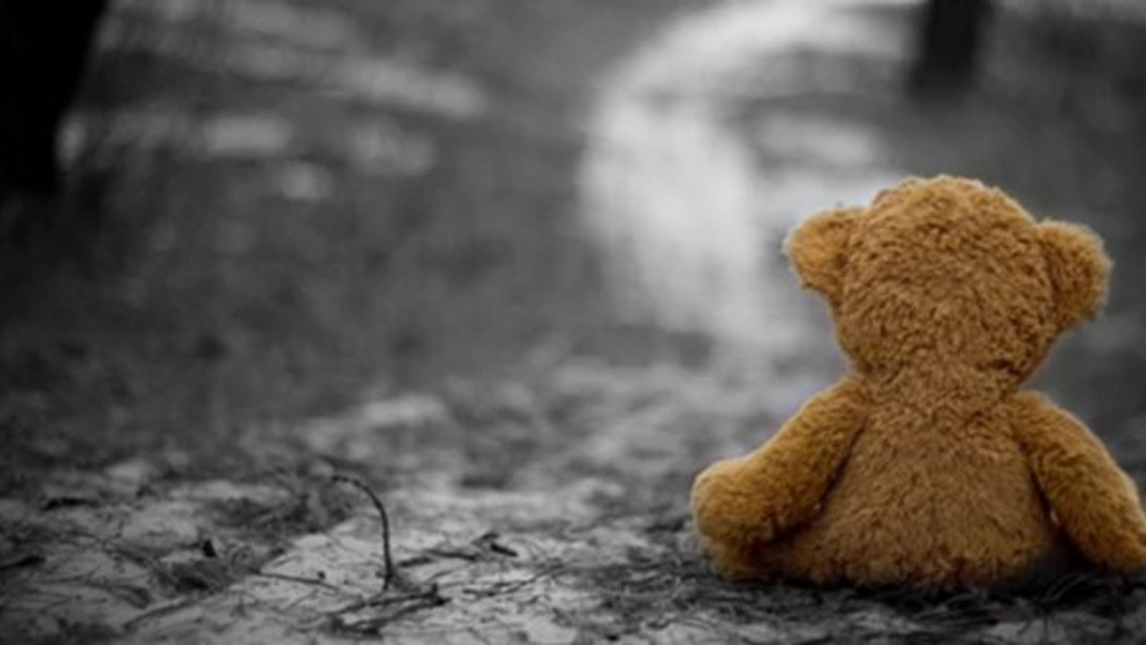 İki çocuğuna istismardan yargılanan baba, çocuk hastanesinde çalışıyor