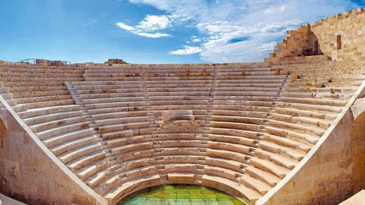 Patara kazılarında büyük skandal: Kafalarına göre kazımışlar!