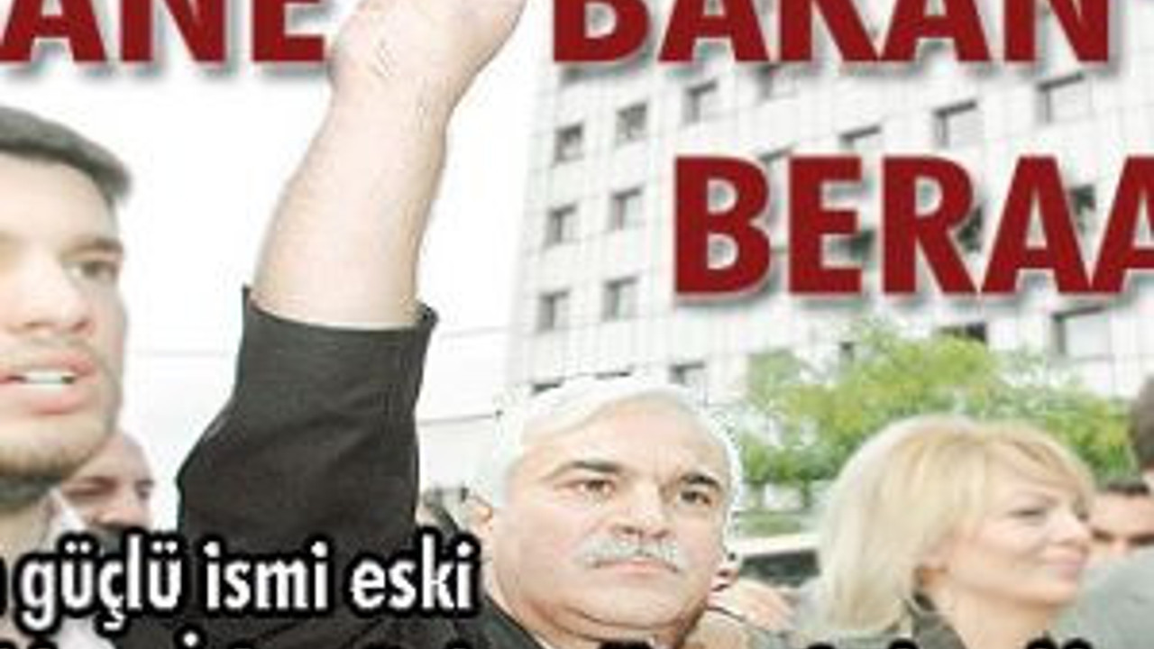 Efsane Bakan’a beraat