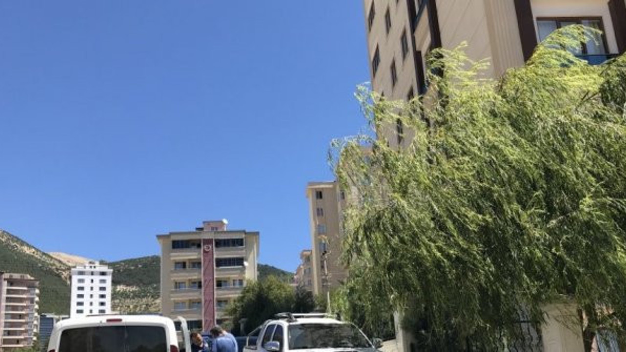 Anahtarı tutmak isterken canından oldu!