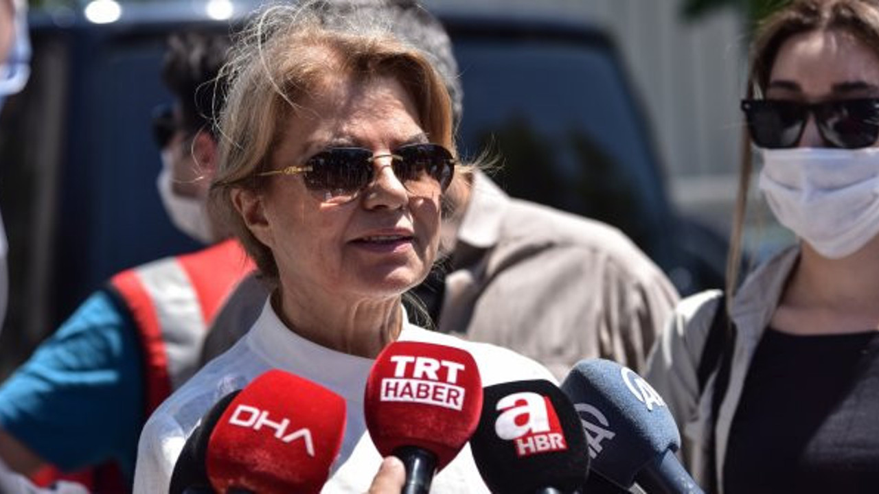 Eski Başbakan Çiller, Ayasofya Camii’nin avlusunda konuştu: "Kadına kalkan eli tutarım"