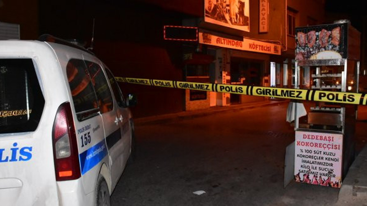 İzmir'de taksicilerle kokareççinin yer kavgası: 3 yaralı