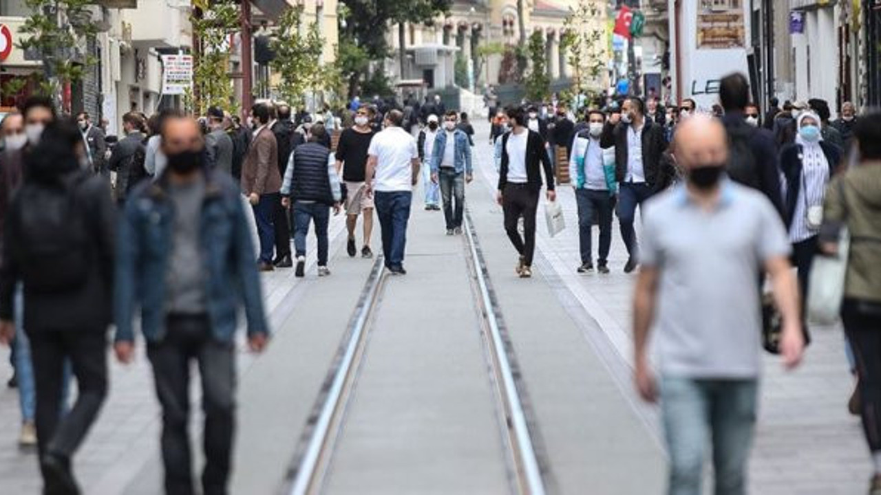 “Kontrollü sosyal hayat, tahmini 2 yıl sürecek”