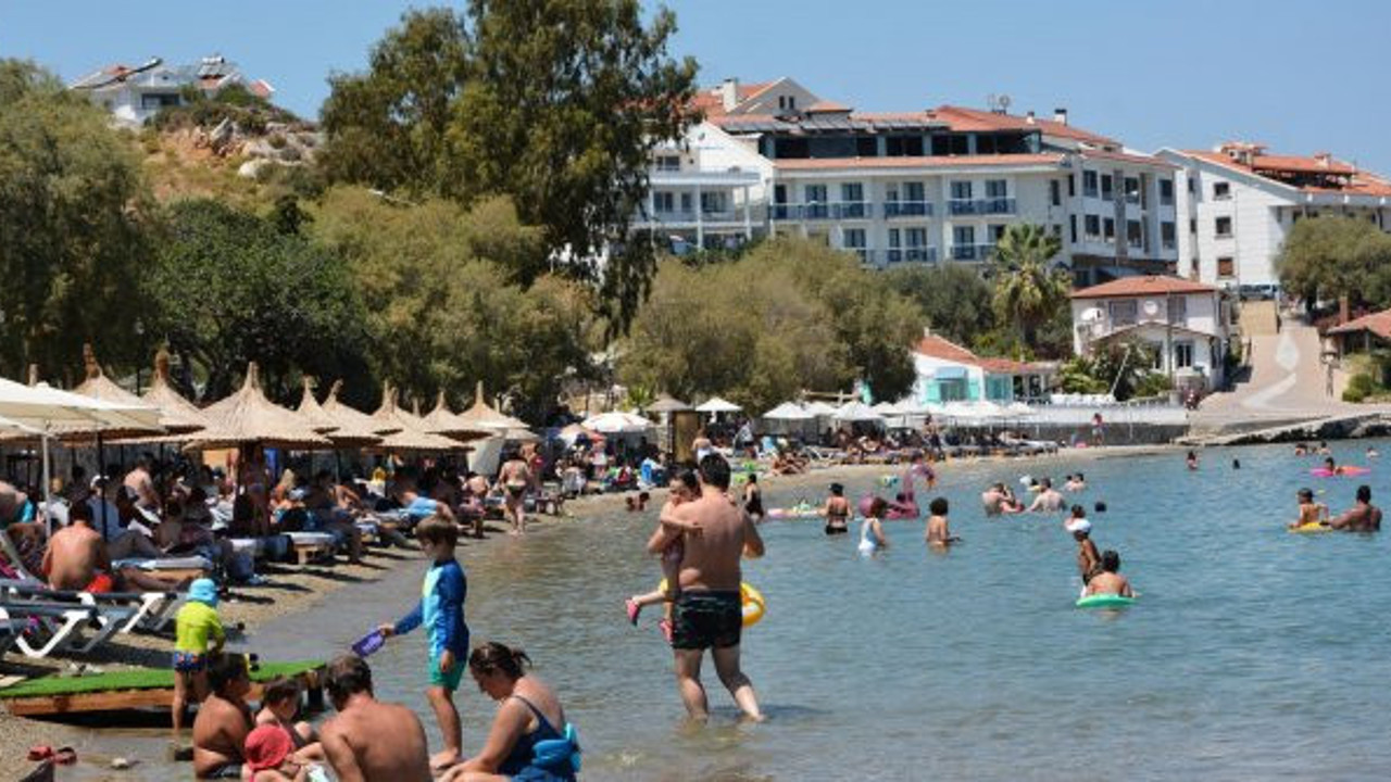 Bayram geldi sosyal mesafe gitti