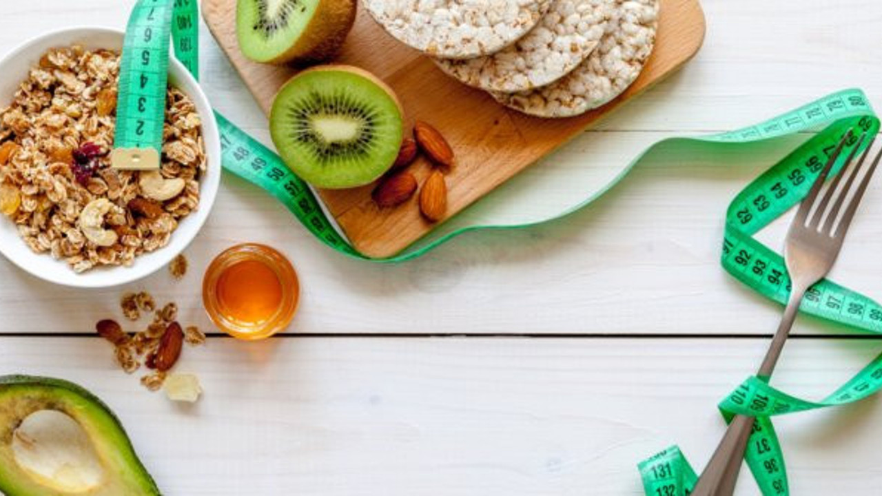 Tok hissetmenizi sağlayarak kilo verdirecek en kolay 10 hile