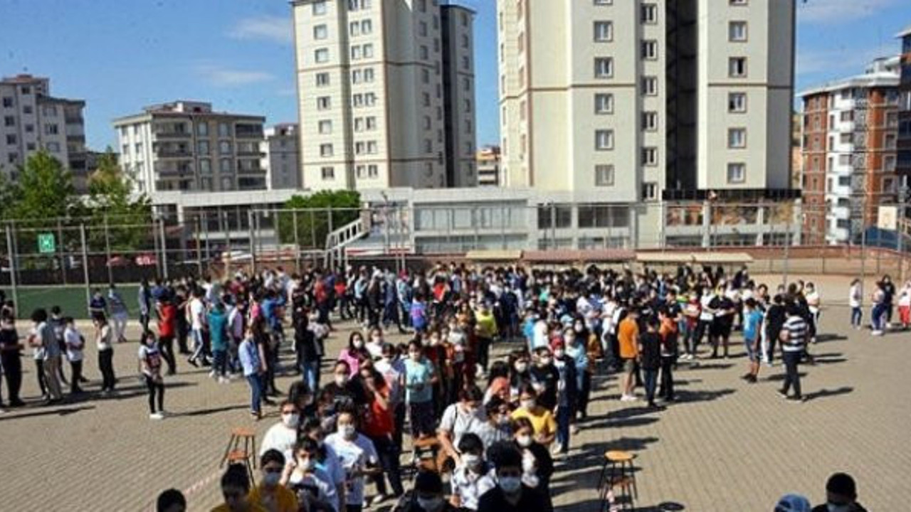 Okulların açılmasına sayılı günler kala Prof. Dr. Mehmet Ceyhan'dan en kritik uyarılar geldi