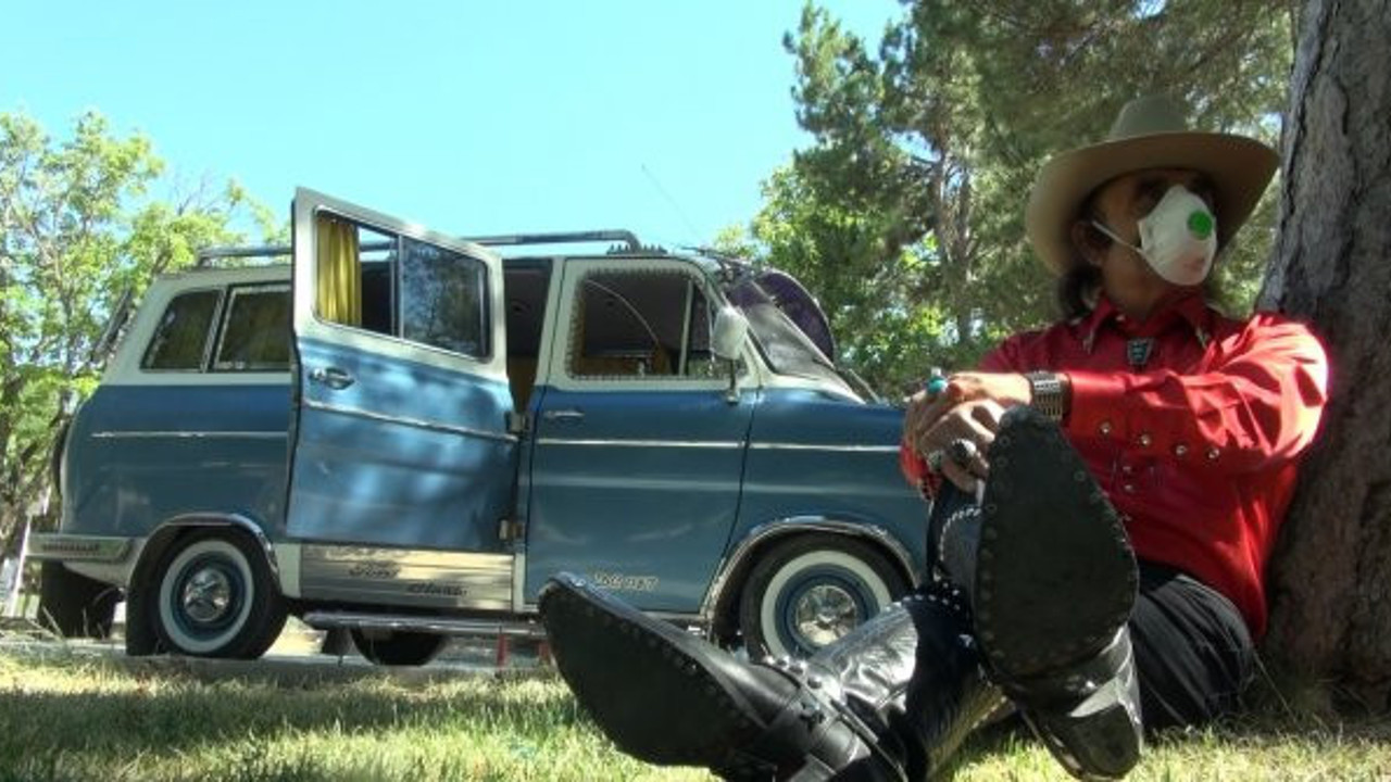 "Kovboy hoca" koronadan böyle izole oluyor