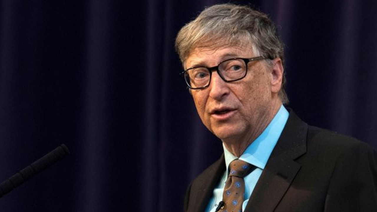 Koronada tüm şüpheleri üzerine toplayan Bill Gates salgının ne zaman biteceğini böyle açıkladı