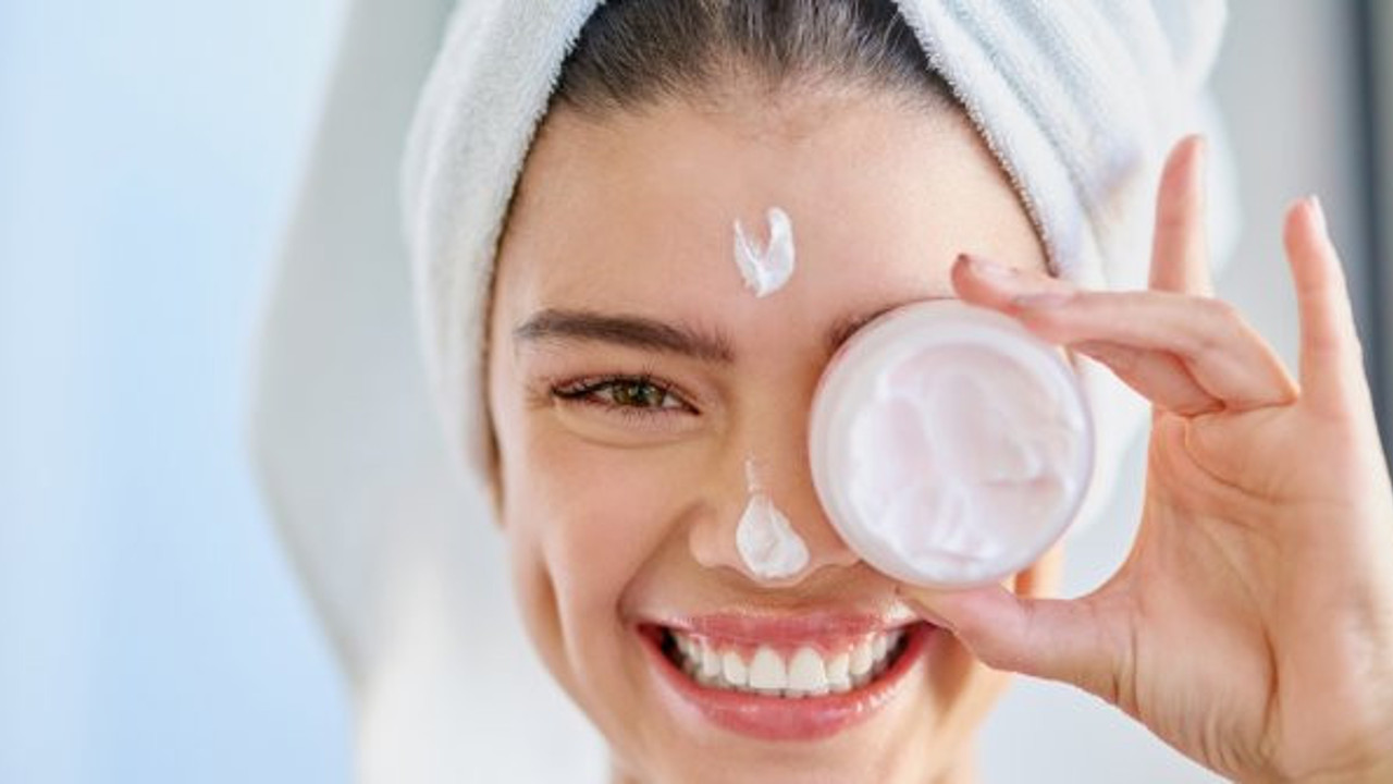 Düzenli uyku cildi güzelleştiriyor