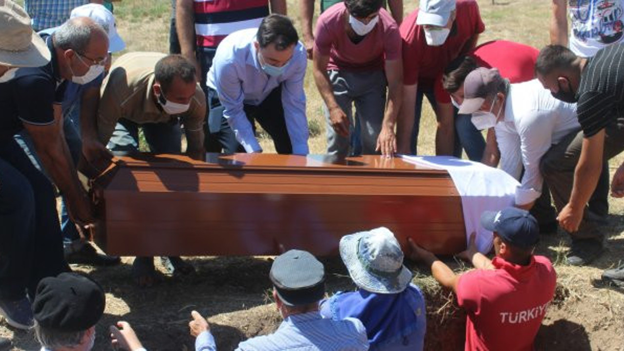 Ünlü arkeoloğun vasiyeti herkesi şaşkına çevirdi! Sivas'ta özel izinli cenaze