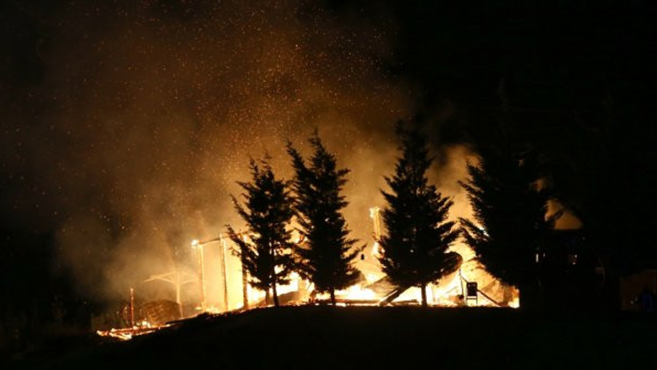 Ankara'da orman alanındaki ahşap konak yandı