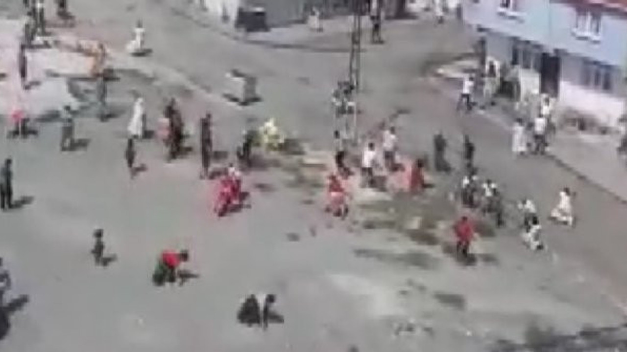 Bıçak, taş, sopalarla birbirine girdiler! Esenler meydan muharebesi