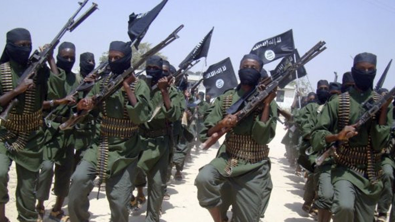 33 çocuğu rehin alan teröristlere baskın