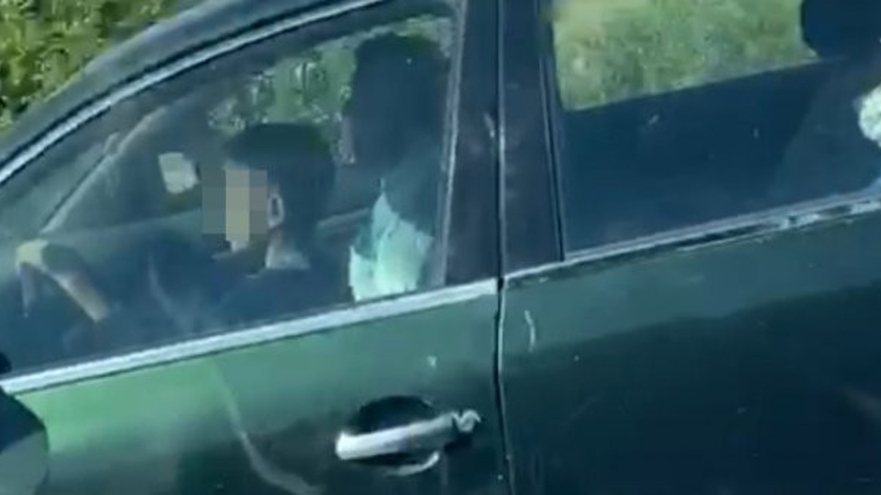 Dikkat! Direksiyonda çocuk var