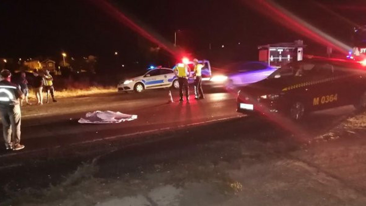 Silivri'de çok kötü kaza! Taksi çarptı otomobil üzerinden geçti