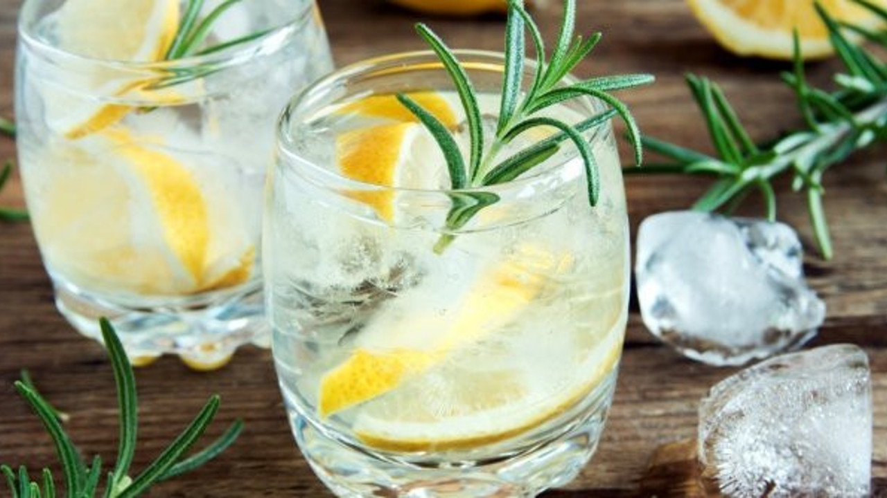 2 bin 500 yıl önce başlayan yöntem! Limonlu suyun müthiş faydaları