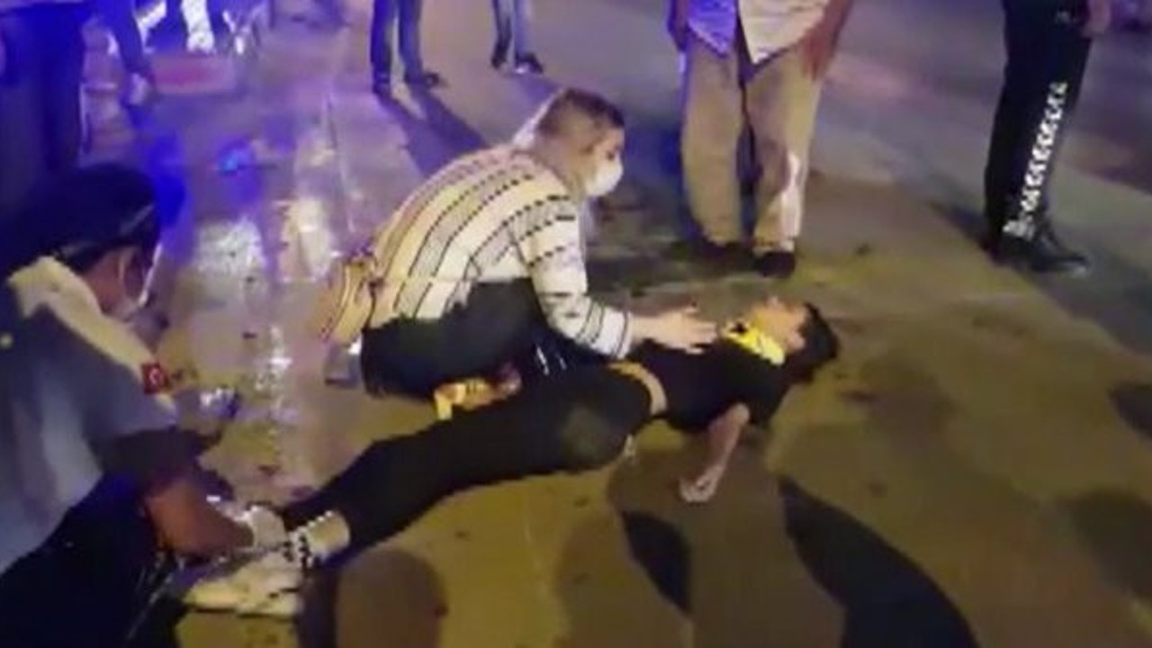 Motosiklet önce yayaya çarptı sonra devrildi! 1 kişi ağır yaralı