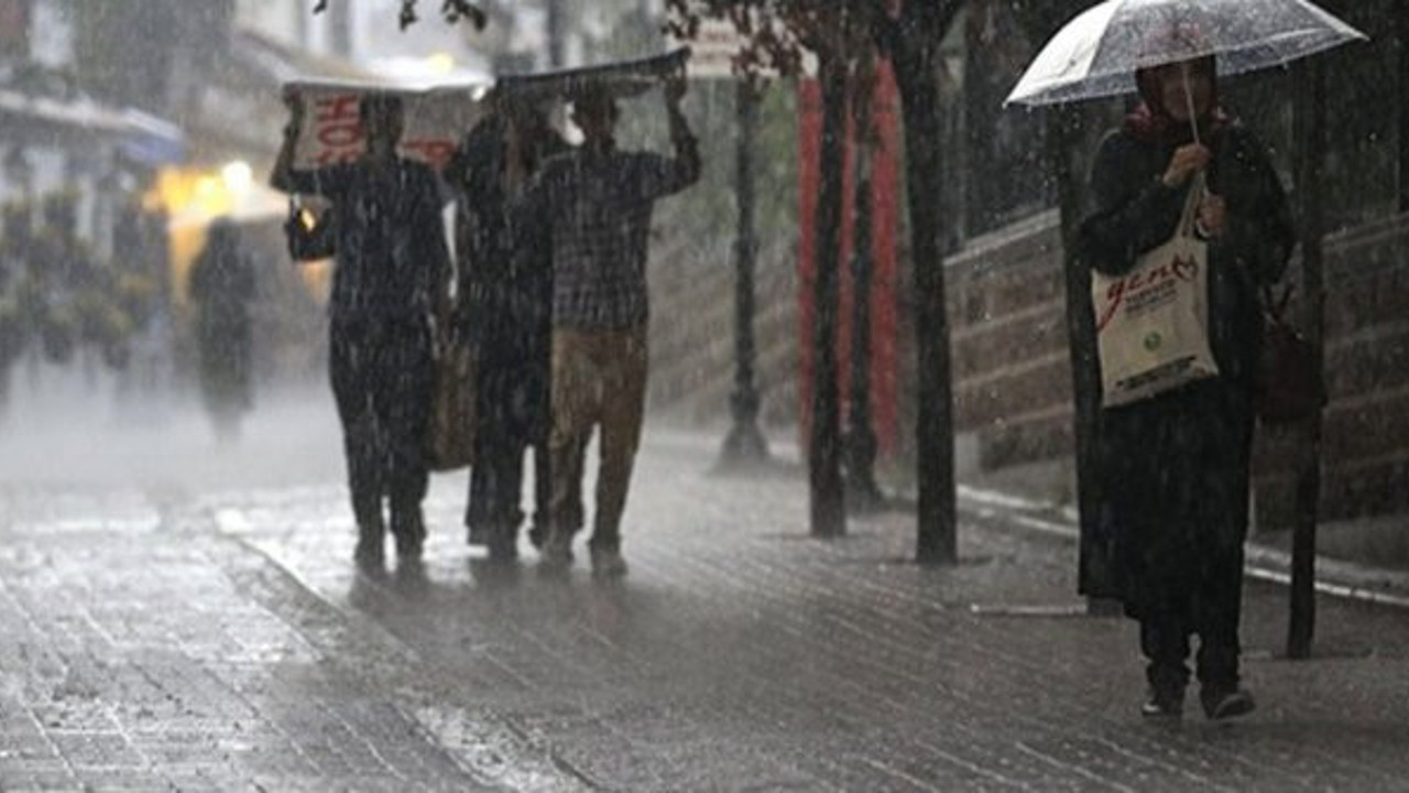 Flaş Flaş Meteoroloji, 7 ilimizi sarı ve turuncu kodla uyardı! Kuvvet sağanak etkili olacak