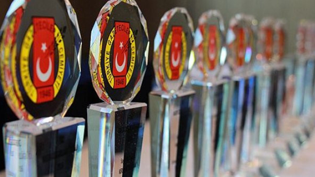 Gazetecilik Başarı Ödülleri'nde skandal ortaya çıktı: Ödülü kazanan değişti!