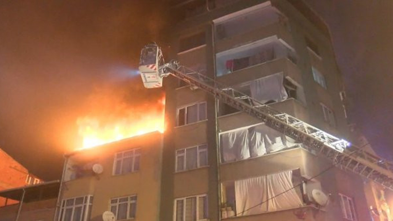 İstanbul'da alevli gece! Gecekonduda başladı! Diğer binalara sıçradı