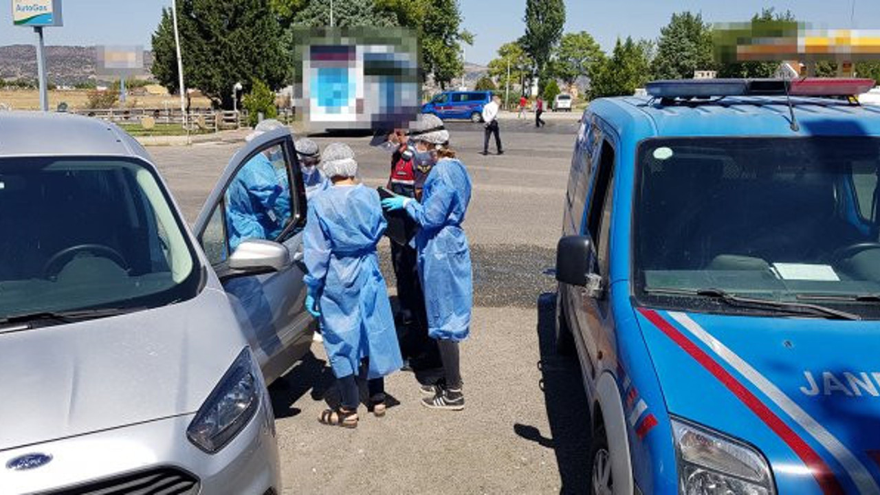 Bunun adı 'Cinayete teşebbüs'! Adam korona pozitif şehirler arası geziyor! Muavini de yaktı