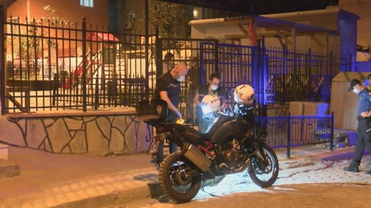 Parkta silahlı saldırı dehşeti! Yaralılar arasında çocuk da var! Kar maskeleri ile geldiler