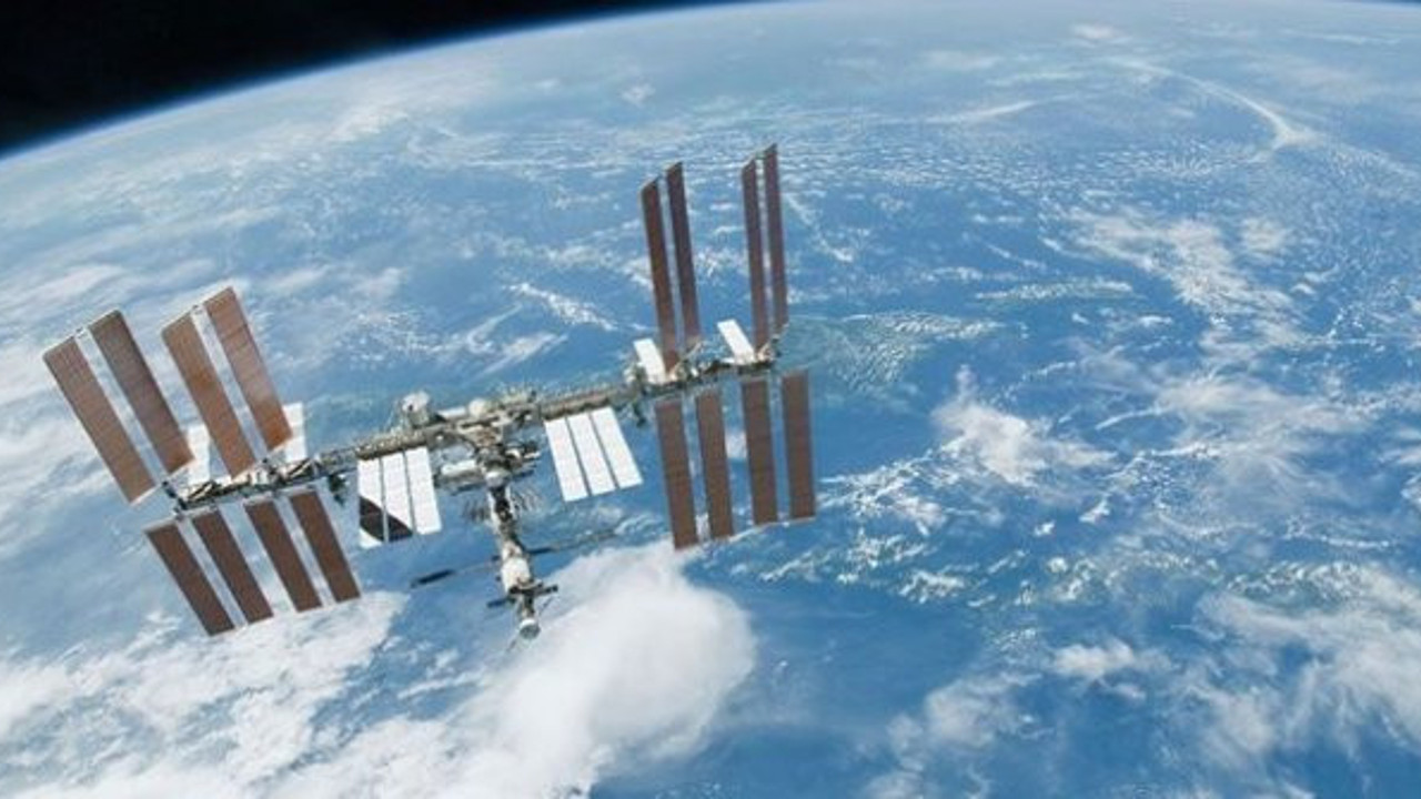 Mars'ta yaşayabilen bakteri bulundu! İnsandan 3 bin kat daha dirençli